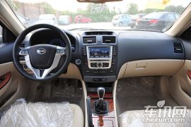 比亚迪-比亚迪G6-2.0L 手动尊贵型