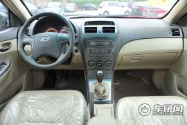 比亚迪-比亚迪L3-1.5手动尊贵型