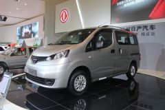 郑州日产-NV200