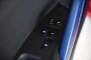现代-Veloster飞思- 1.6T 自动豪华版