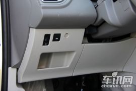 东风标致-标致308-1.6L 自动风尚型