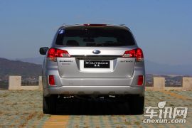 斯巴鲁-傲虎-2.5i 运动导航版