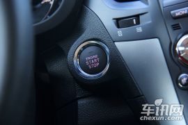 斯巴鲁-傲虎-2.5i 运动导航版