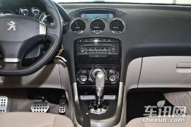 东风标致-标致408-2.0L 自动尊贵版