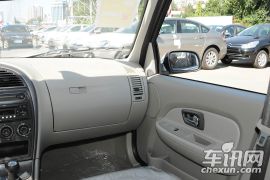 东风雪铁龙-爱丽舍-1.6手动尊贵型