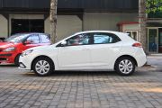 上海汽车-MG5-1.5L AT精英版