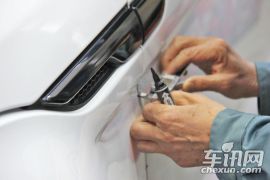 路虎-极光-2.0T 5门耀动版