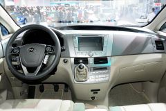 比亚迪-比亚迪M6