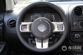 Jeep-指南者-2.4L 运动版