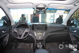 北京现代-新胜达-2.4L 自动四驱尊贵型