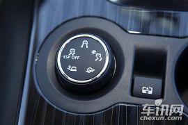 东风标致-标致3008-1.6THP 至尚版