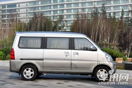 上汽通用五菱-五菱荣光-1.5L加长标准型 