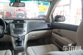 比亚迪-比亚迪S6-劲悦版 2.0L 手动尊贵型