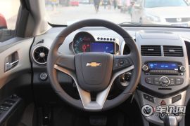 通用雪佛兰-爱唯欧-两厢 1.6 AT SX