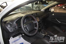 长安福特-蒙迪欧-致胜-2.0升 GTDi240 旗舰运动版