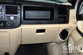 江铃汽车-新世代全顺-2.4T柴油多功能型短轴低顶Duratorq