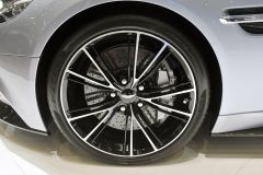 阿斯顿·马丁-Vanquish百周年纪念版