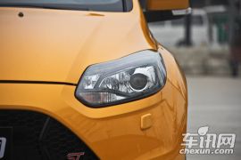 福特-福克斯(进口)-2.0T ST 橙色版