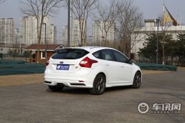福特-Focus ST(进口)-2.0T ST 标准版