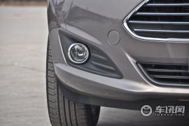 长安福特-嘉年华-三厢 1.5L 自动时尚型