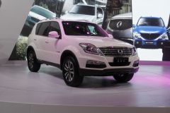 双龙汽车-雷斯特