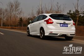 测试2013款福克斯ST 用最矜持的方式挑逗你