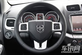 道奇-酷威-2.4L 两驱尊尚版