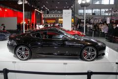 阿斯顿·马丁-阿斯顿马丁 DB9