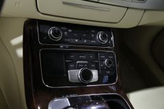 奥迪-奥迪A8L 混动版