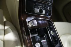 奥迪-奥迪A8L 混动版