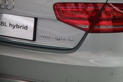 奥迪-奥迪A8L 混动版