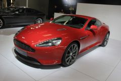 阿斯顿·马丁-阿斯顿马丁 DB9