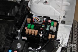 东风悦达起亚K5拆解