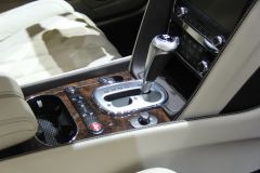 宾利-宾利FLYING SPUR