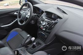 福特-Focus ST(进口)-2.0T ST 标准版