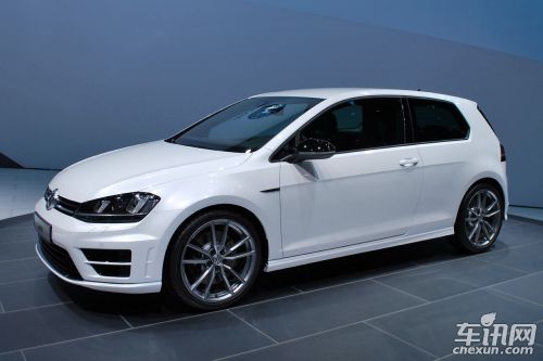 car_500_333_677405CF2105564636994A34B6B1BF21.jpg