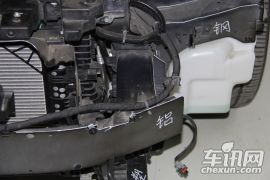 上海汽车-荣威950拆解