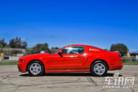 福特-野马-3.7L 自动标准型