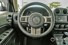 Jeep-自由客-2.4L 运动版