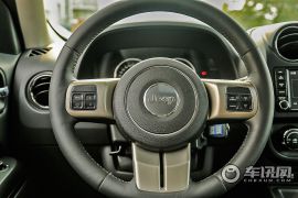 Jeep-自由客-2.4L 运动版