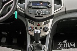 通用雪佛兰-爱唯欧-两厢 1.4 MT SE