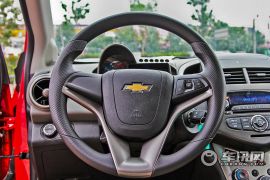 通用雪佛兰-爱唯欧-两厢 1.4 MT SE