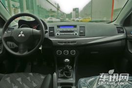 东南汽车-三菱翼神-时尚版 1.8L 手动舒适型