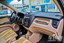 东风悦达起亚-狮跑-2.0L 自动两驱版DLX