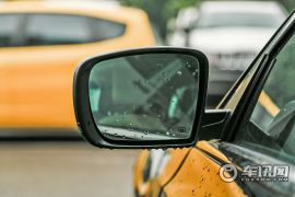 克莱斯勒-克莱斯勒300C-3.6L 尊享版