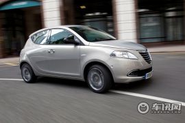 克莱斯勒-Ypsilon