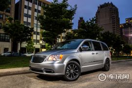 克莱斯勒-Town and Country
