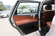 东风裕隆-大7 SUV-锋芒进化版 2.2T 四驱旗舰型