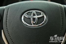 一汽丰田-RAV4-2.5L 自动四驱豪华版