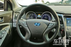 北京现代-索纳塔八-2.0L 自动至尊版